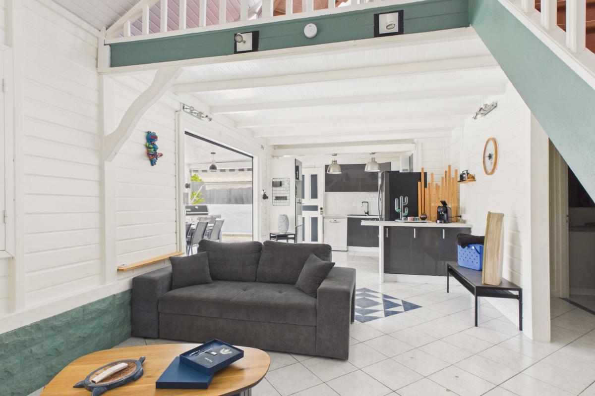 Location villa  au diamant piscine 8 personnes  - salon vue mezzanine non accessible